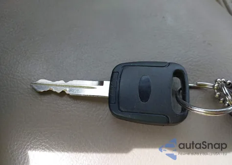 2004 Mercury Grand Marquis Ls from USA, damaged, VIN 2MEFM75W04X678032